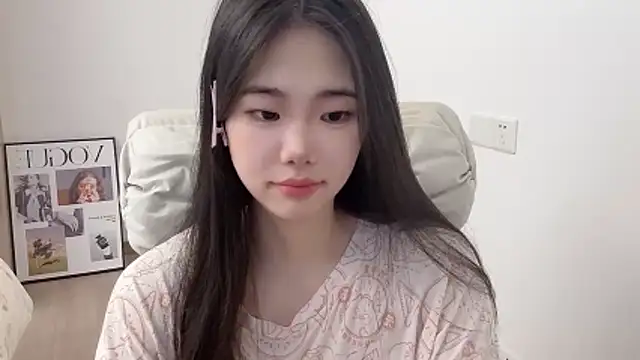 suki-1 online show from March 2, 9:27 am