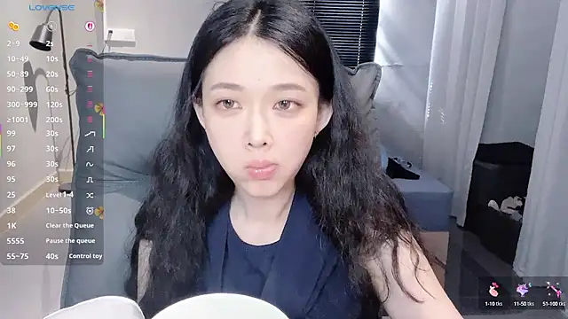 NiNi-baby520 online show from October 3, 7:05 am