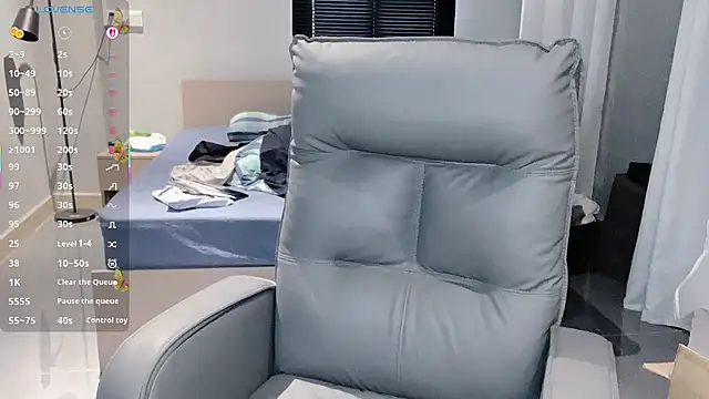 NiNi-baby520 online show from October 13, 7:30 am