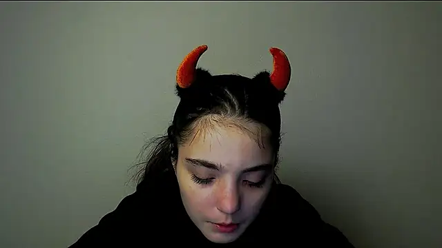 Sun Shine   online show from October 16, 9:49 pm