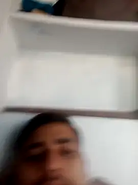 Snapshot of Desirock001 chatting on November 5, 5:29 am Desirock001 online show from November 5, 5:29 am