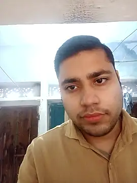 Snapshot of Desirock001 chatting on January 8, 2:58 am Desirock001 online show from January 8, 2:58 am