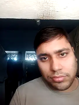 Snapshot of Desirock001 chatting on January 10, 9:33 am Desirock001 online show from January 10, 9:33 am