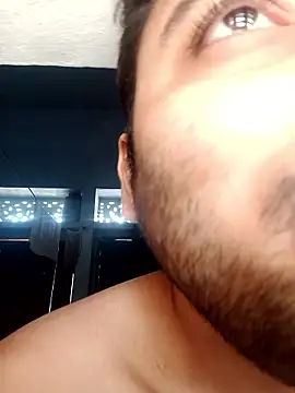 Snapshot of Desirock001 chatting on January 17, 6:51 am Desirock001 online show from January 17, 6:51 am