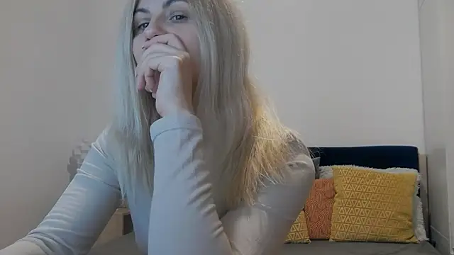 Snapshot of Lika_Soul chatting on November 16, 4:56 pm Lika Soul online show from November 16, 4:56 pm