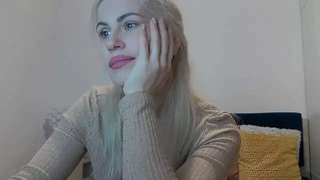 Snapshot of Lika_Soul chatting on November 23, 3:56 pm Lika Soul online show from November 23, 3:56 pm