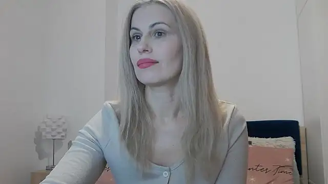 Snapshot of Lika_Soul chatting on February 2, 4:06 pm Lika Soul online show from February 2, 4:06 pm