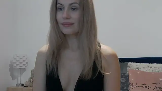 Snapshot of Lika_Soul chatting on February 11, 4:23 pm Lika Soul online show from February 11, 4:23 pm