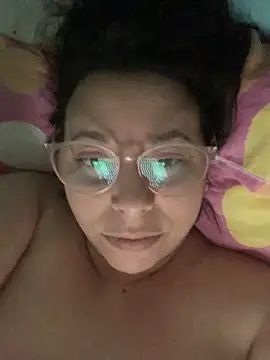 Snapshot of LupeLok chatting on October 12, 1:43 pm LupeLok online show from October 12, 1:43 pm