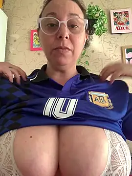 LupeLok online show from July 16, 4:24 pm