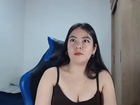 Snapshot of EloiseJun chatting on September 27, 8:36 pm EloiseJun online show from September 27, 8:36 pm