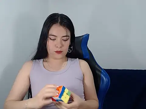 Snapshot of EloiseJun chatting on November 20, 3:50 am EloiseJun online show from November 20, 3:50 am