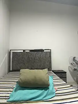 leosexboy  online show from March 23, 6:50 am