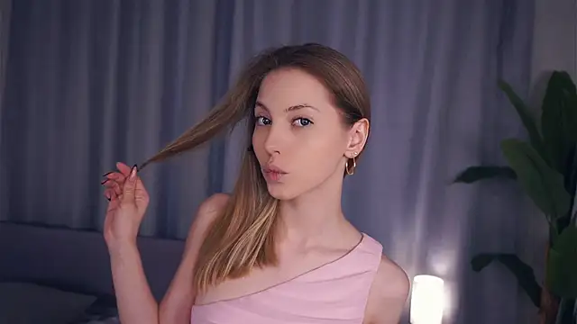 Snapshot of VeronaBench chatting on October 7, 6:32 am VeronaBench online show from October 7, 6:32 am