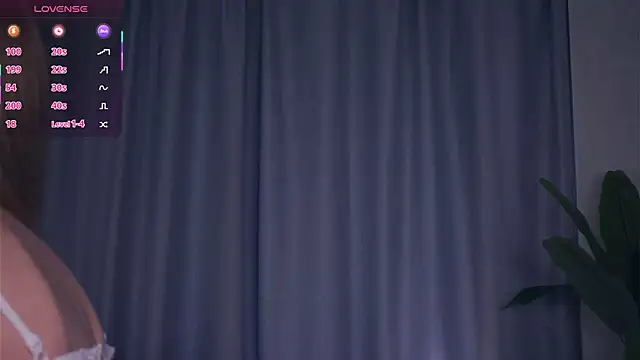 Snapshot of VeronaBench chatting on November 2, 6:27 am VeronaBench online show from November 2, 6:27 am