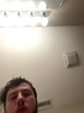 Snapshot of blueeyedman8 chatting on December 5, 6:37 pm blueeyedman8 online show from December 5, 6:37 pm