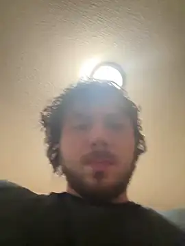 Snapshot of blueeyedman8 chatting on March 1, 4:36 am blueeyedman8 online show from March 1, 4:36 am