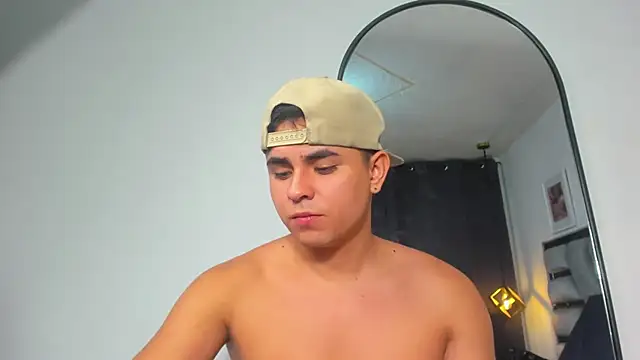 Snapshot of lianfox_ chatting on June 15, 1:35 pm lianfox online show from June 15, 1:35 pm