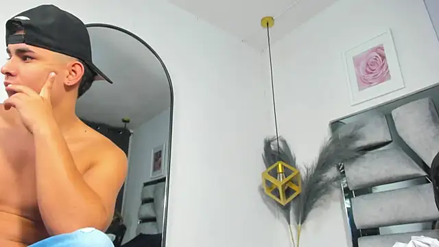 Snapshot of lianfox_ chatting on June 19, 12:20 pm lianfox online show from June 19, 12:20 pm