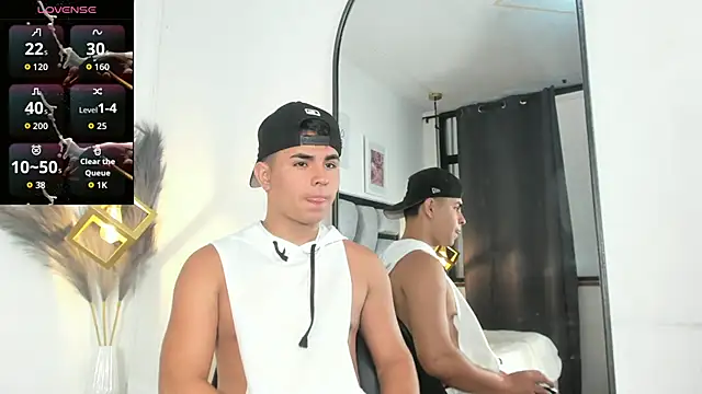 Snapshot of lianfox_ chatting on July 22, 12:41 pm lianfox online show from July 22, 12:41 pm