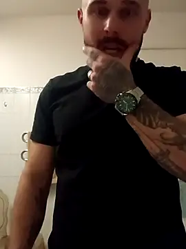 Snapshot of Barber33zk chatting on October 7, 12:52 am Barber33zk online show from October 7, 12:52 am