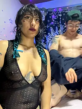 puepleholly online show from December 23, 1:36 am