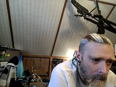 thejuicybacon online show from December 4, 5:54 pm