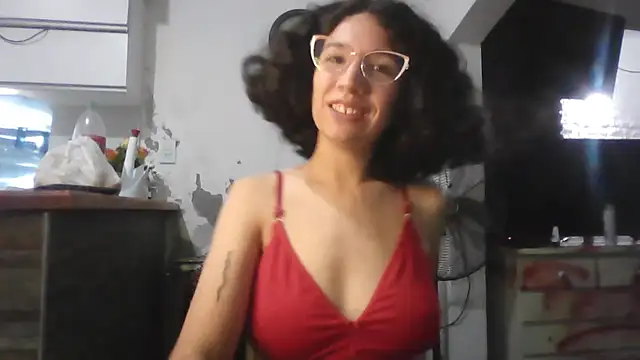 Snapshot of loliporomero chatting on November 17, 3:45 am loliporomero online show from November 17, 3:45 am