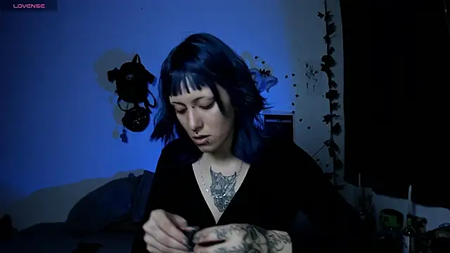 kattusauruss online show from November 8, 12:22 am