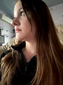 MichelleRoux online show from September 21, 10:39 am