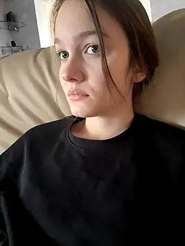 MichelleRoux online show from September 29, 12:10 pm