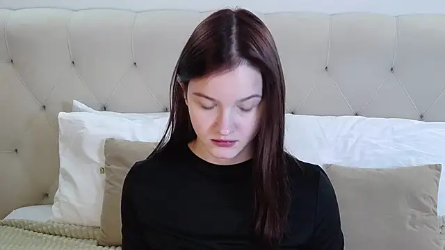 MichelleRoux online show from November 3, 1:34 pm