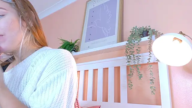 Snapshot of BelaMiller_ chatting on September 9, 11:32 am BelaMiller online show from September 9, 11:32 am