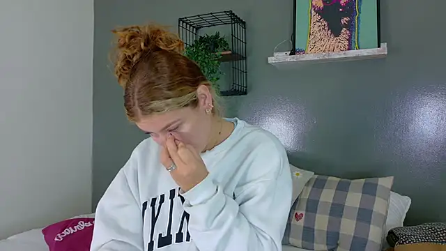 Snapshot of BelaMiller_ chatting on November 3, 11:33 am BelaMiller online show from November 3, 11:33 am