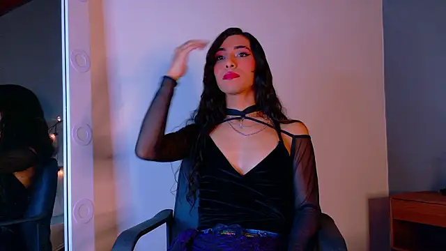 TiffValentinee  online show from March 9, 2:48 am