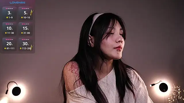 MoiraEger online show from March 6, 4:03 pm