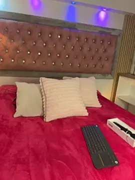 MylaDreams online show from June 26, 3:55 am