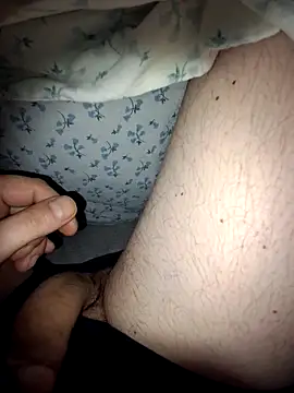 Snapshot of Capas122 chatting on December 17, 10:27 pm Capas122 online show from December 17, 10:27 pm