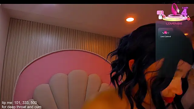 hinata dolly online show from November 16, 10:32 am