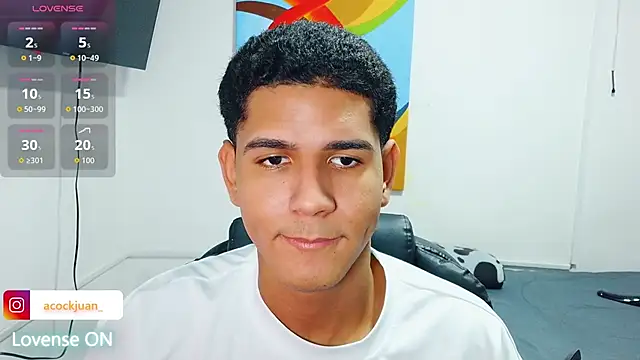 Snapshot of juanacock_1 chatting on October 31, 2:45 am juanacock 1 online show from October 31, 2:45 am