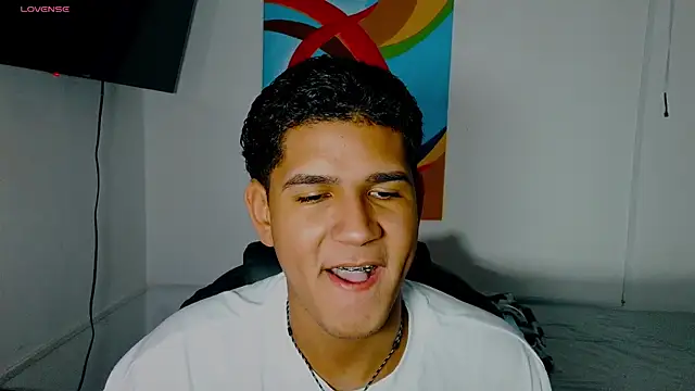 Snapshot of juanacock_1 chatting on November 21, 3:05 am juanacock 1 online show from November 21, 3:05 am