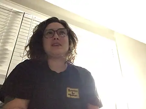 paigeycakes online show from September 16, 4:13 am