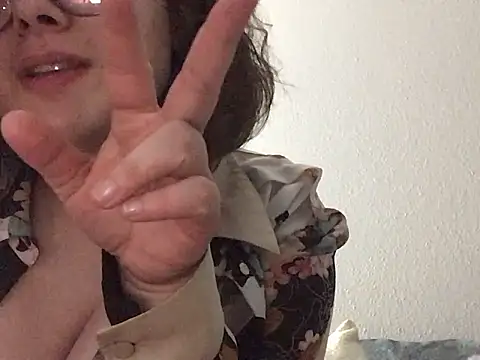 paigeycakes online show from October 26, 4:51 am