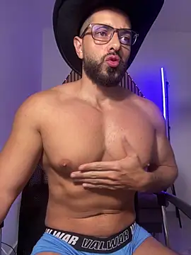 magnumchris online show from February 2, 11:36 pm