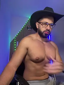 magnumchris online show from February 3, 10:20 am