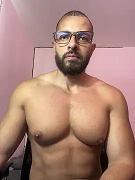 magnumchris online show from May 13, 3:53 pm