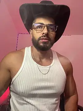magnumchris online show from May 18, 10:04 pm