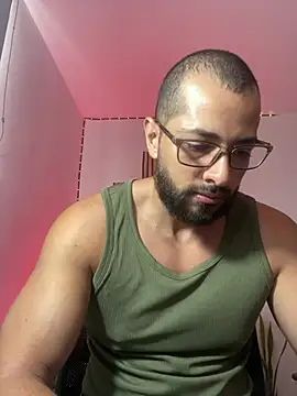 magnumchris online show from May 25, 4:46 pm