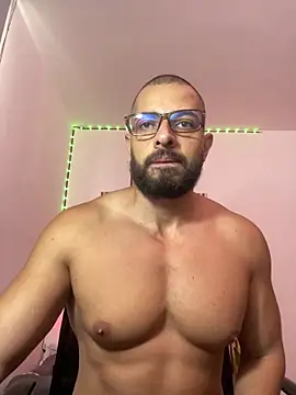 magnumchris online show from May 27, 1:41 pm