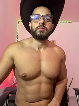 magnumchris online show from June 3, 2:33 pm